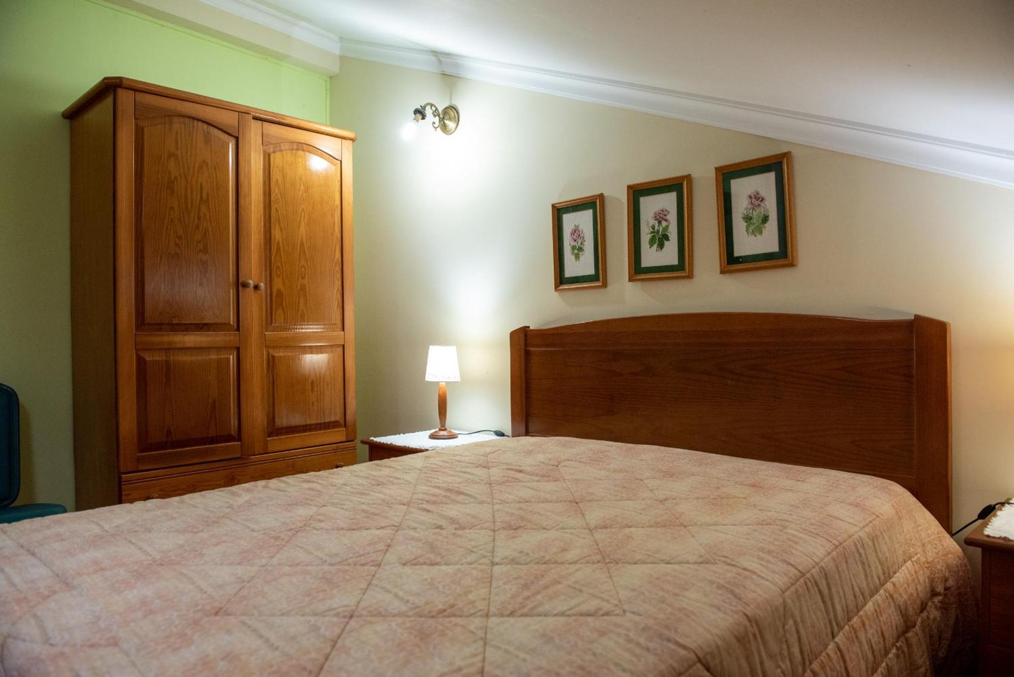 Casa Espacosa Perto De Angra Angra do Heroísmo Buitenkant foto
